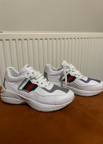 Gucci 42