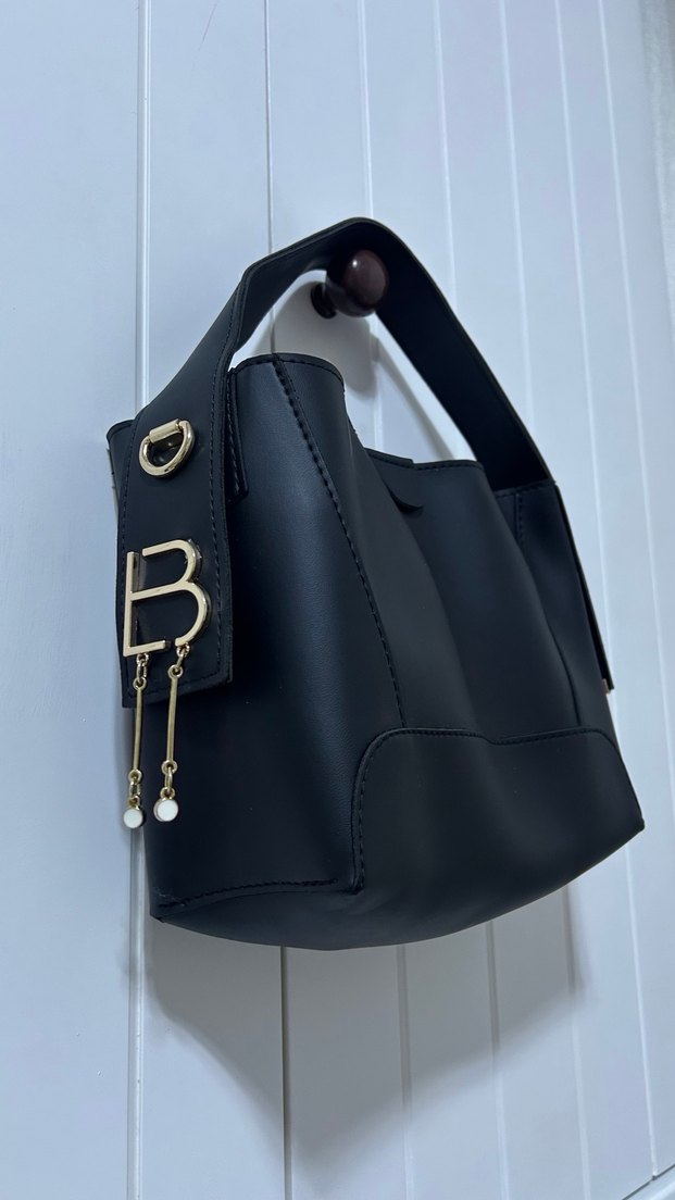 Siyah Deri Kadın Omuz Çantası - Lucky Bees - Görsel 2