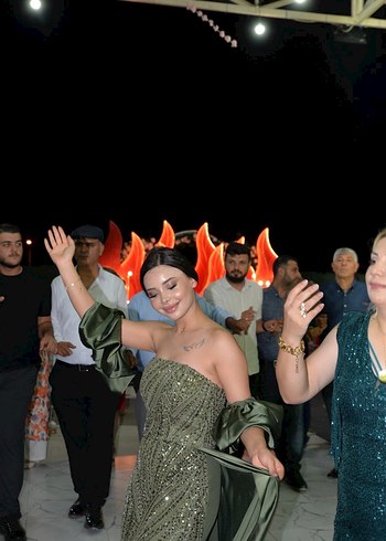 Uzun Kollu Straplez Nakışlı Haki Abiye - Görsel 2