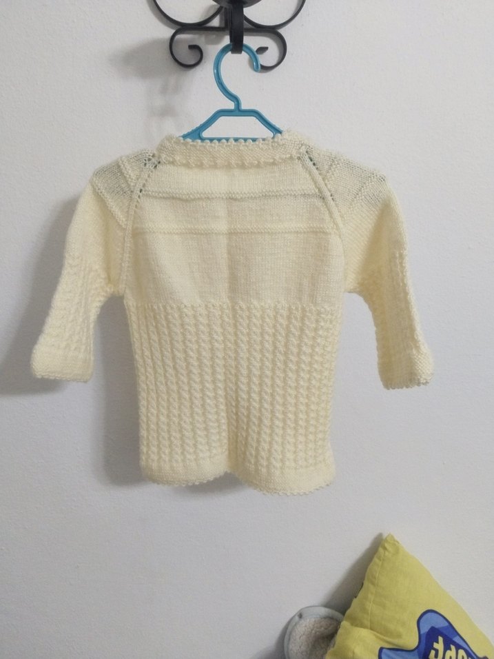 Kız Çocuk Beyaz Örgü Hırka - Görsel 3