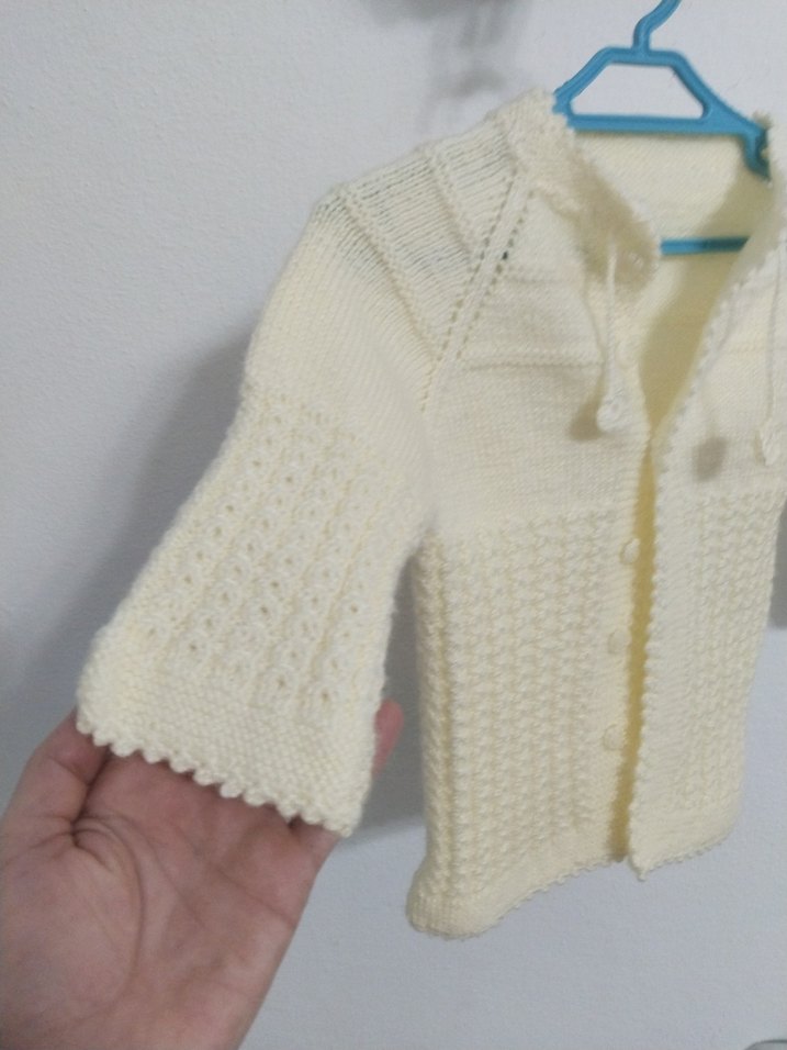 Kız Çocuk Beyaz Örgü Hırka - Görsel 2