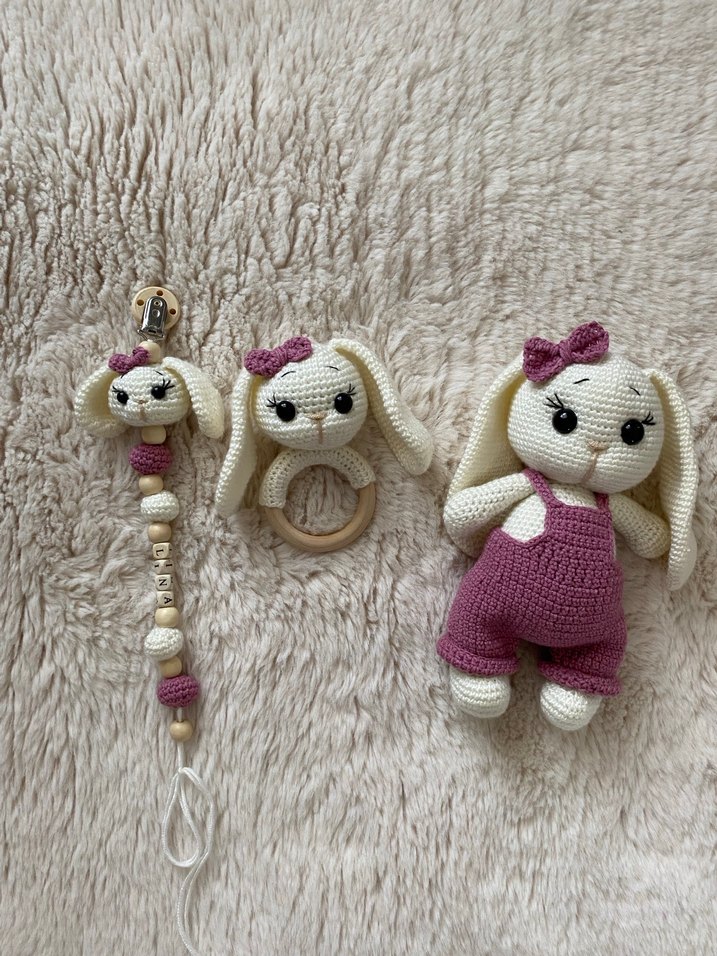 Pembe Örgü Tavşan Diş Kaşıyıcı ve Çıngırak Seti - Görsel 4