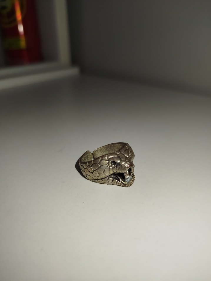 Gri Yılan Desenli Tokalı Kadın Yüzük - Görsel 2