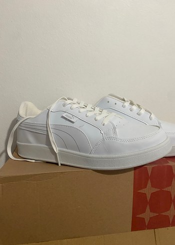 Beyaz Minimalist Spor Ayakkabı - Görsel 3