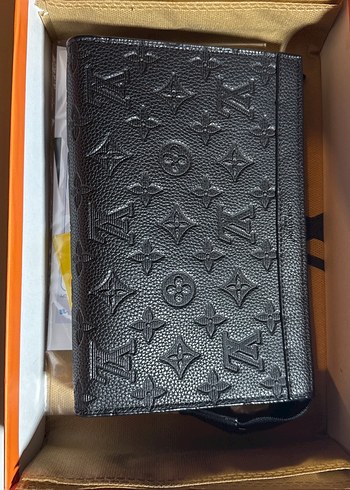 Louis Vuitton Siyah Desenli Erkek Cüzdanı ve çantası - Görsel 3