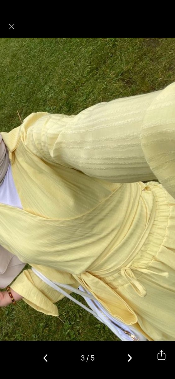 Sarı Kuşaklı Uzun Kadın Takım - Görsel 3