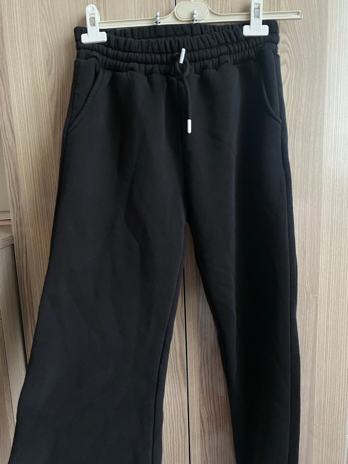 Kadın Siyah Rahat Kesim Fermuarlı Eşofman - Görsel 2