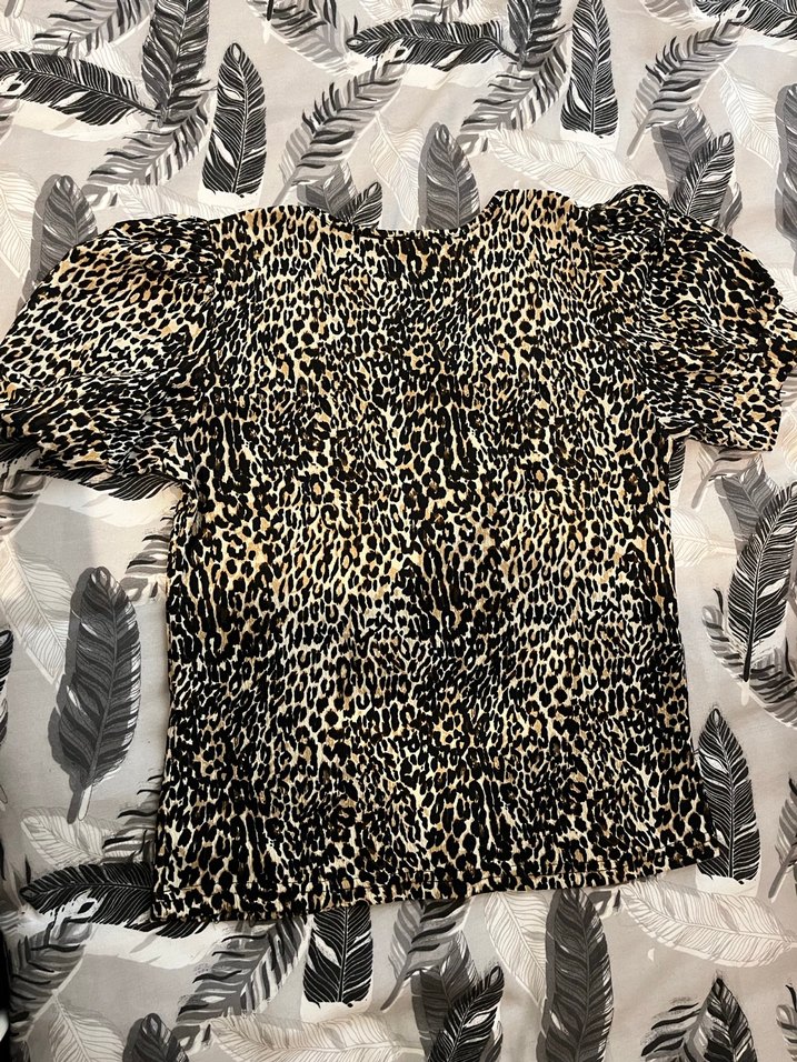Kahverengi Leopar Desenli Kısa Kollu Bluz - Görsel 2