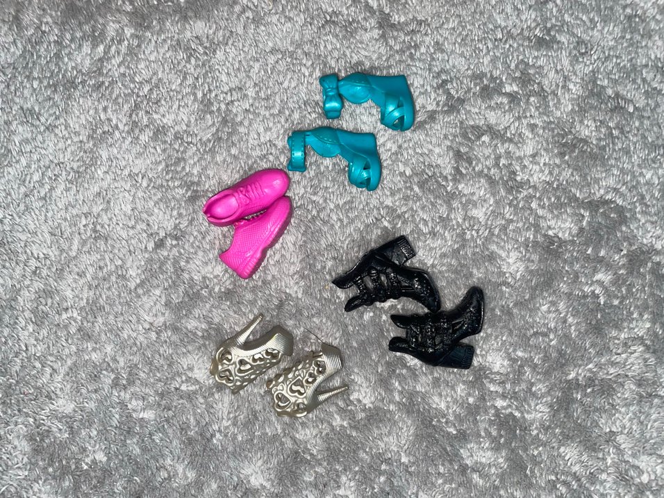 Mor Desenli barbie elbisesi ve ayakkabılar - Görsel 4