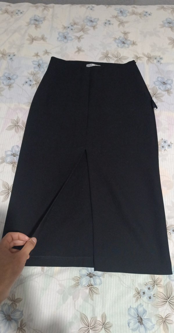 Siyah Uzun Kadın Etek - Görsel 2
