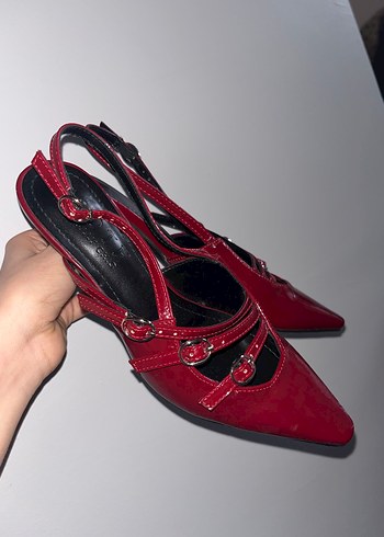 Kırmızı Tokalı Topuklu Ayakkabı - Görsel 6