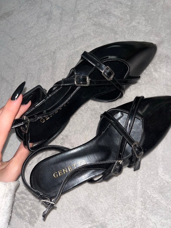 Siyah Parlak Tokalı Topuklu Ayakkabı - Görsel 2