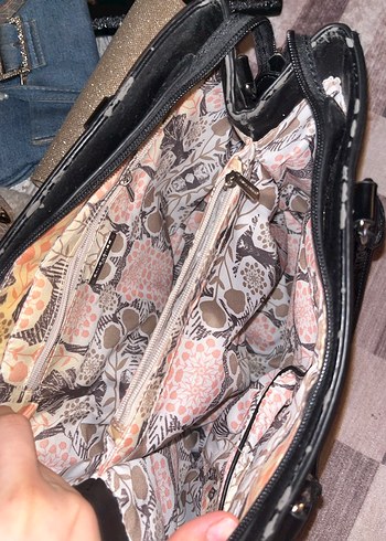 Siyah Deri Tokalı Kadın Çanta büyük - Görsel 4