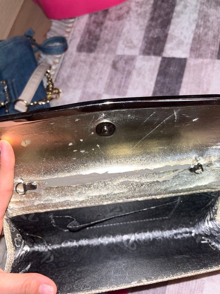 Altın Renkli Parlak Kadın Portföy Çanta - Görsel 3