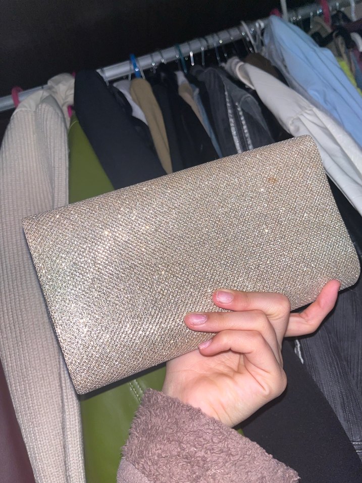 Altın Renkli Parlak Kadın Portföy Çanta - Görsel 2