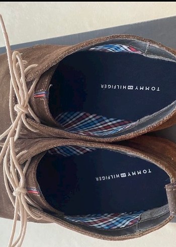 Tommy Hilfiger Orjinal Kutulu Kahverengi Süet
Desert BotRobert2B - Görsel 5