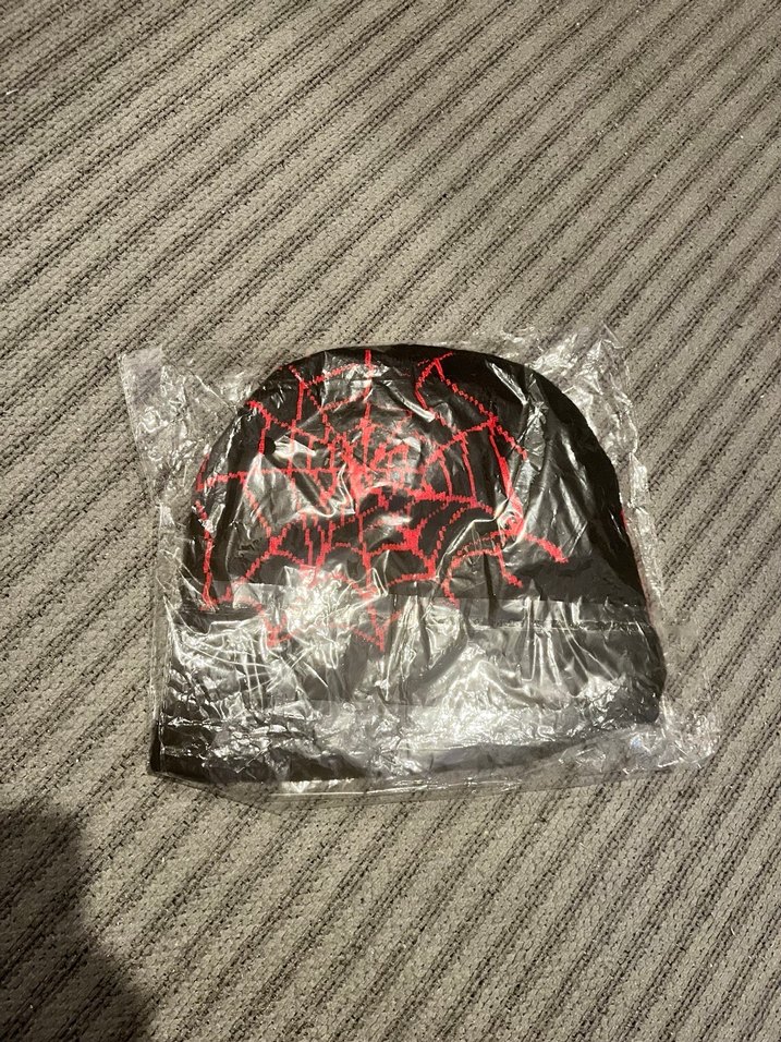 Kırmızı Örgü Punk Bere - Görsel 2