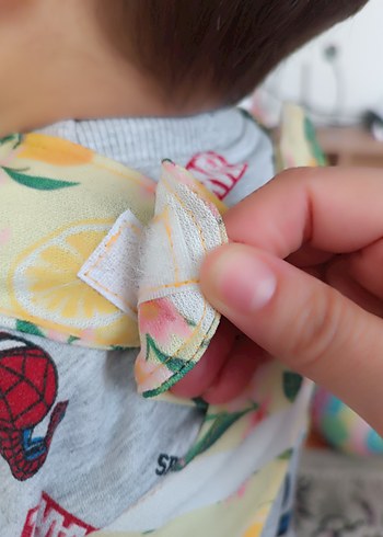 Sarı Desenli Bebek Önlüğü - Görsel 6