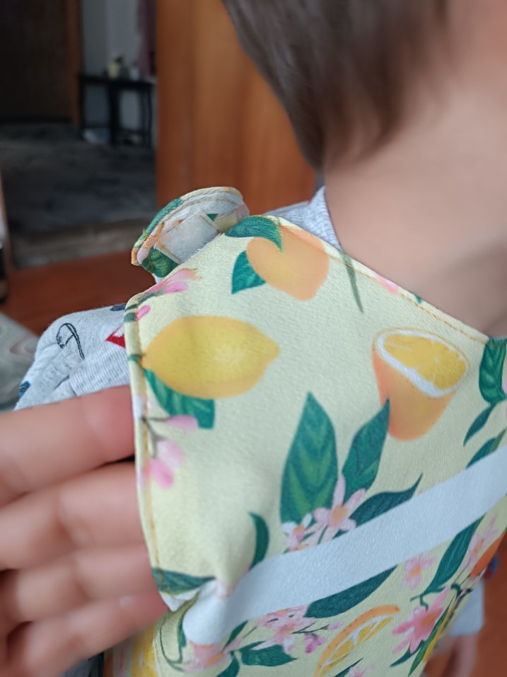 Sarı Desenli Bebek Önlüğü - Görsel 5