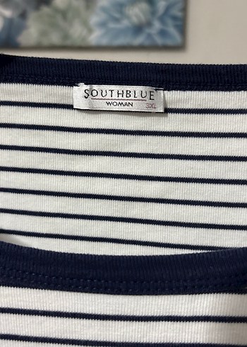 Düğmeli Çizgili Beyaz Kadın Tişört - Görsel 3