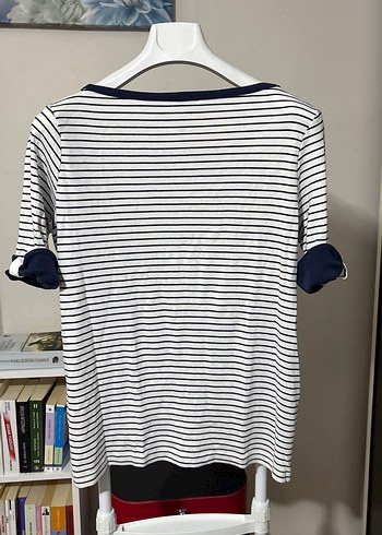 Düğmeli Çizgili Beyaz Kadın Tişört - Görsel 4