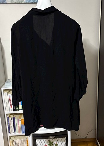 Siyah Keten Kadın Gömlek, Düğmeli, Uzun Kollu - Görsel 4