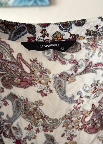 Bohem Desenli V Yaka Pamuklu Kadın Bluz - Görsel 3