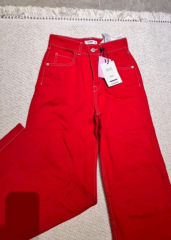 Kadın Kırmızı Rahat Kesim Midi Kot Pantolon - Görsel 2