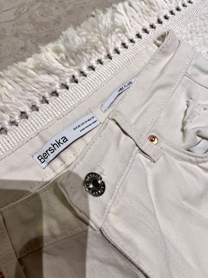 Nakışlı Beyaz Bol Kesim Kadın Kot Pantolon - Görsel 3