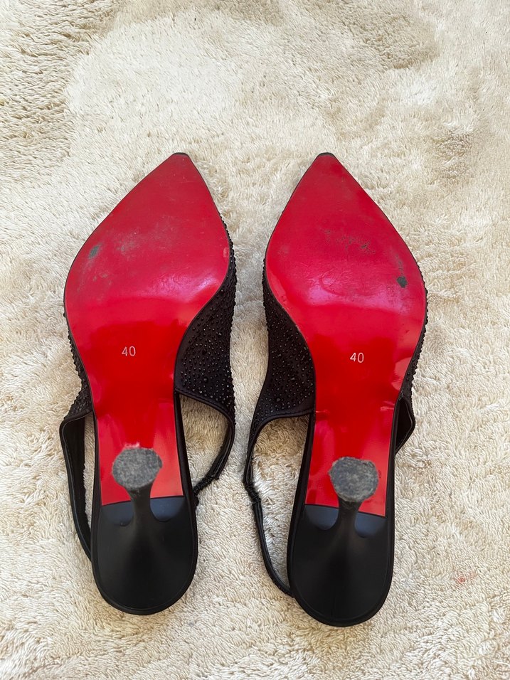 Siyah Payetli Stiletto Topuklu Kadın Ayakkabı - Görsel 3