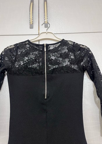 Siyah Dantelli V Yaka Midi Elbise - Görsel 3