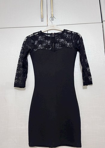 Siyah Dantelli V Yaka Midi Elbise - Görsel 2