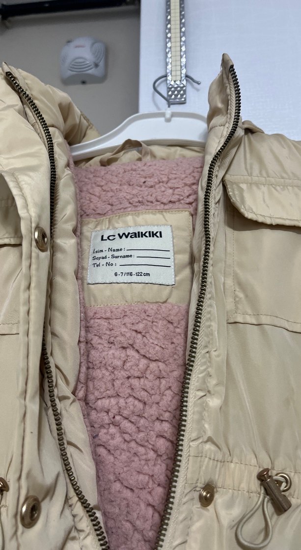 Kız Çocuk Bej Düğmeli Ceket - Görsel 3