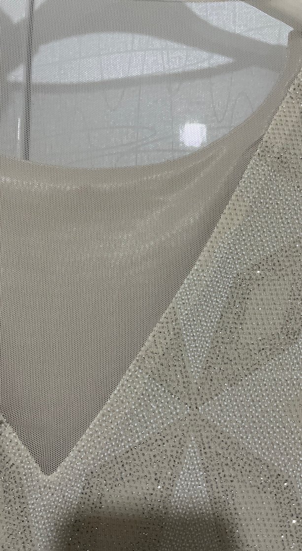 Bej Dantel İşlemeli Uzun V Yaka Elbise - Görsel 3