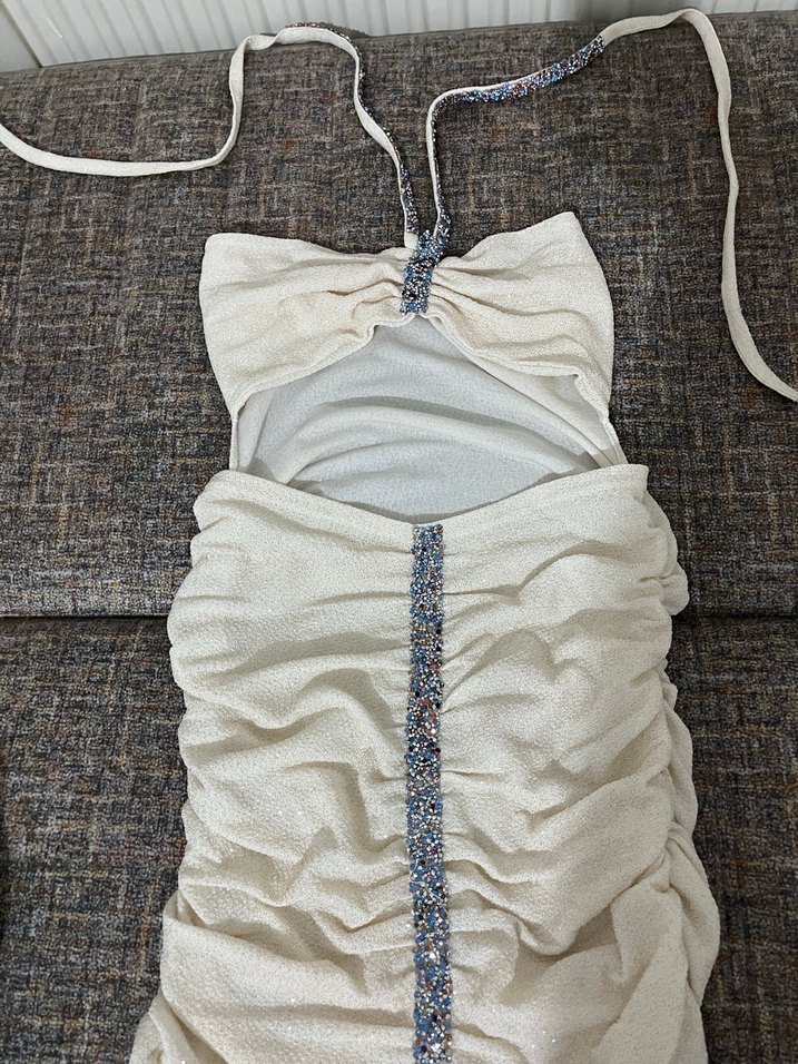 Drapeli Mini Beyaz Straplez Elbise - Görsel 2