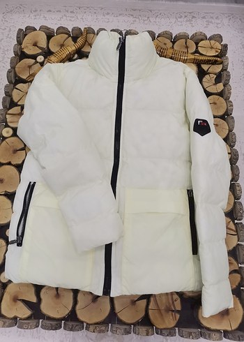 Beyaz Kadın Kışlık Kürklü Mont - Görsel 3