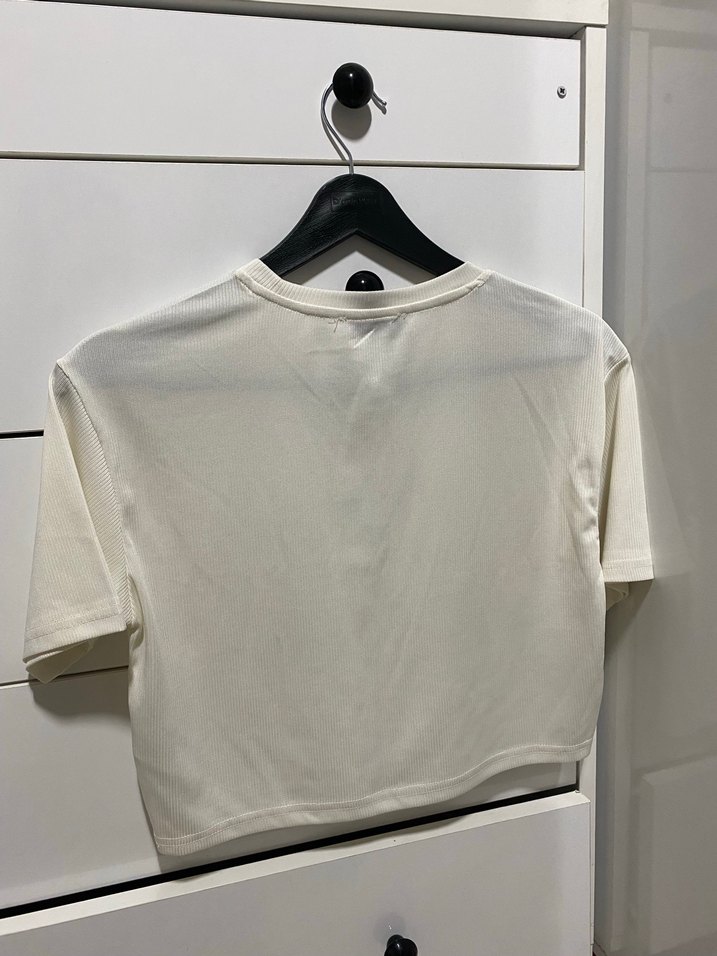 Beyaz Baskılı Kısa Kollu Kadın Tişört - Görsel 2