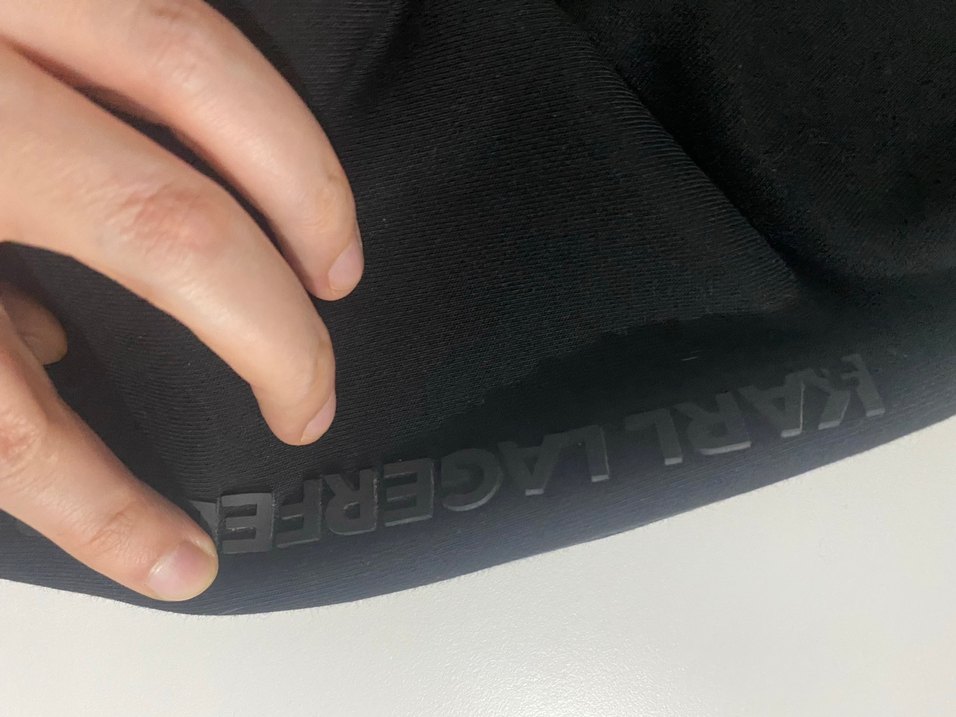 Siyah Karl Baskılı Fermuarlı Kadın Eşofman - Görsel 2