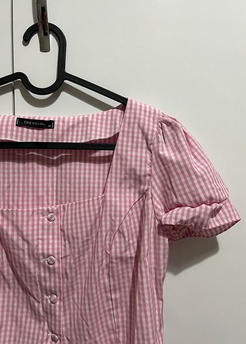 Pembe Kareli Düğmeli Kısa Kollu Bluz - Görsel 3