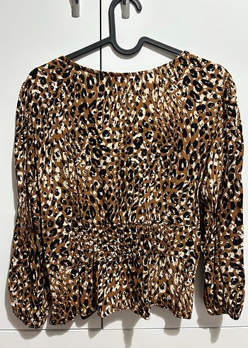 Leopar Desenli V Yakalı Kadın Bluz - Görsel 3