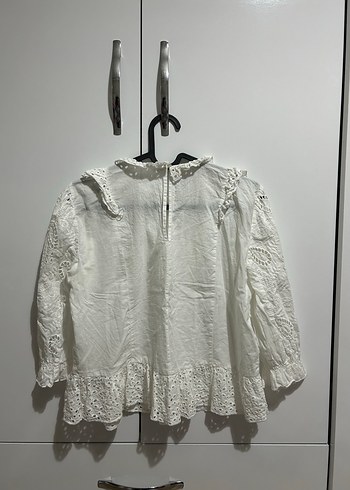 Pamuklu Beyaz Nakışlı Kadın Bluz - Görsel 2