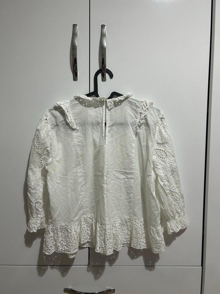 Pamuklu Beyaz Nakışlı Kadın Bluz - Görsel 2