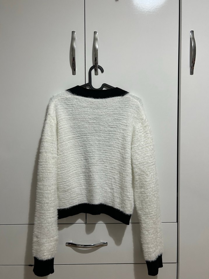 Düğmeli Midi Beyaz Kadın Hırka - Görsel 3