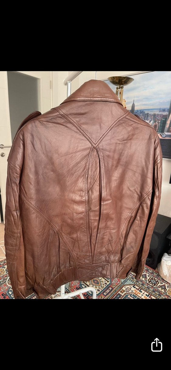 DERİ MONT KAMEL RENGİ  ,özel DİKİM ,Düğmeli
BEBEK KOŞAR DERİ İMA - Görsel 2