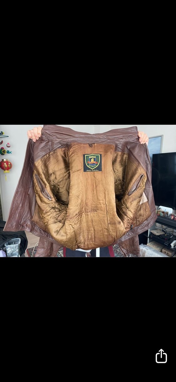 DERİ MONT KAMEL RENGİ  ,özel DİKİM ,Düğmeli
BEBEK KOŞAR DERİ İMA - Görsel 3