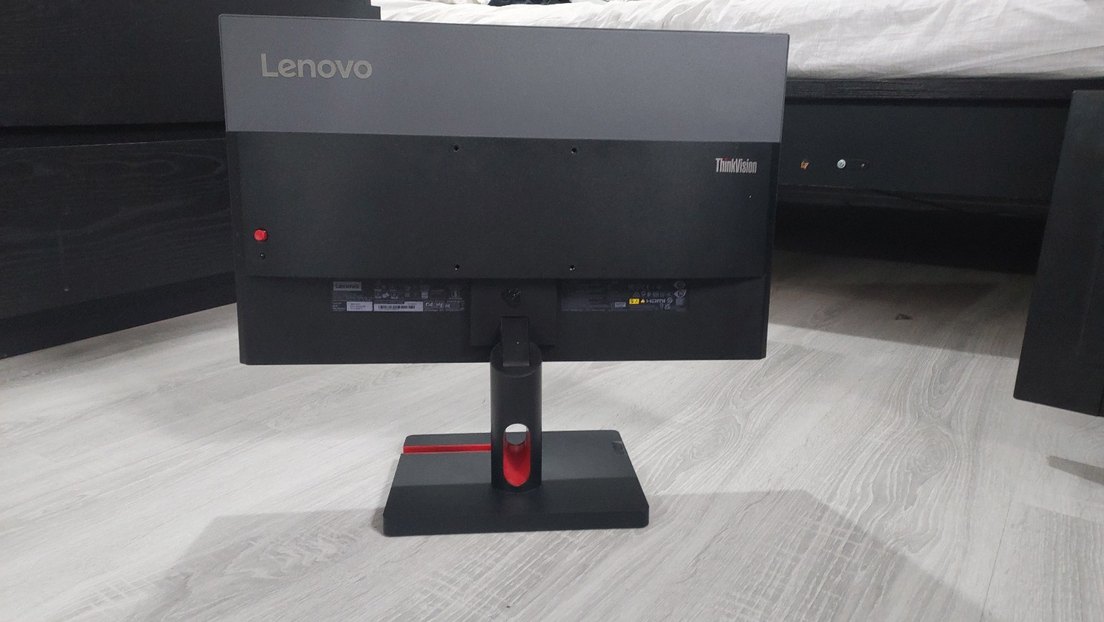 Lenovo ThinkVision 21.5" T22i-30 LCD Monitör - Görsel 2