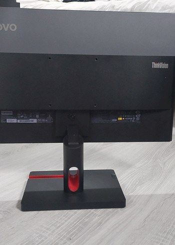 Lenovo ThinkVision 21.5" T22i-30 LCD Monitör - Görsel 2