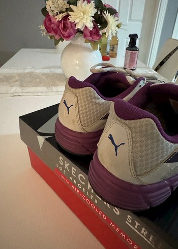 Orjinal new balance Mor Detaylı Gri Spor Ayakkabı - Görsel 3