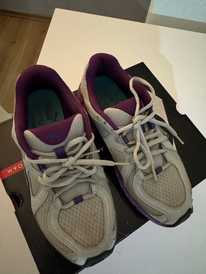 Orjinal new balance Mor Detaylı Gri Spor Ayakkabı - Görsel 2