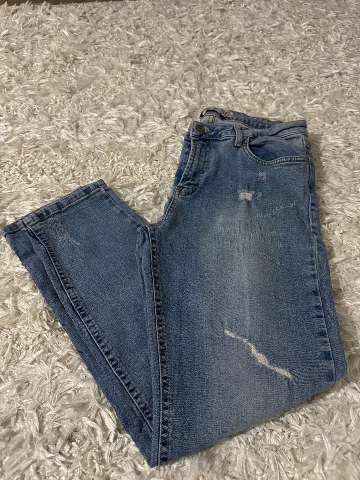 Yırtık Detaylı Gri Mavi Rahat Kesim Kadın Kot Pantolon - Görsel 4